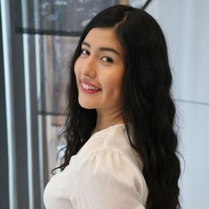 Meet your Posher, Cristina